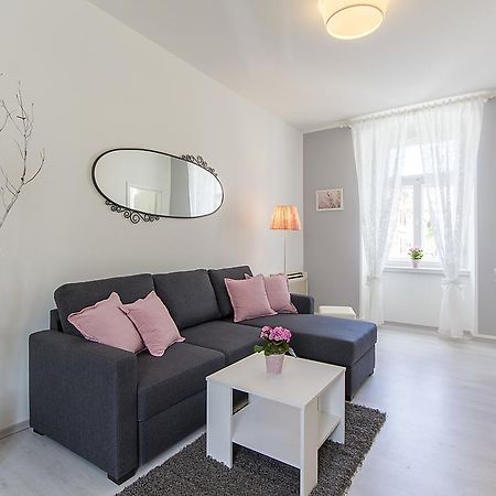 Center Apartment Tina Pula Exterior foto